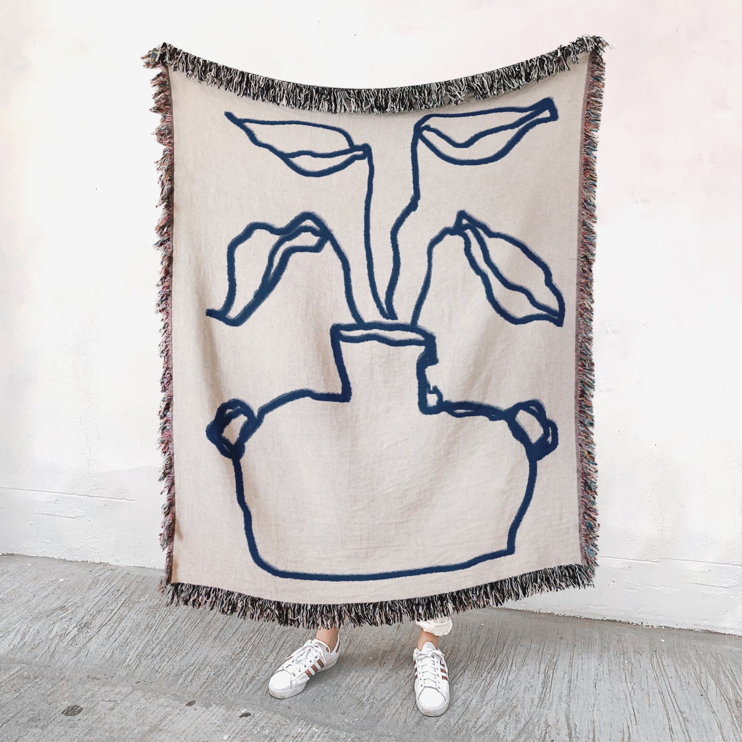 Floral woven throw blanket. 01